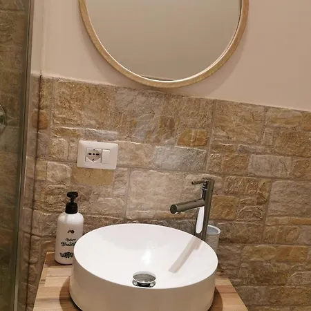 La Finestra Sul Bed & Breakfast 4*